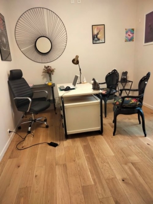 bureau meublé.jpg